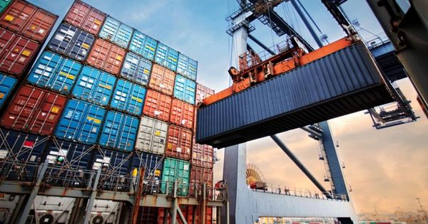 Khối lượng nhập khẩu container của Mỹ vẫn ổn định, trước một số thách thức toàn cầu tiềm ẩn