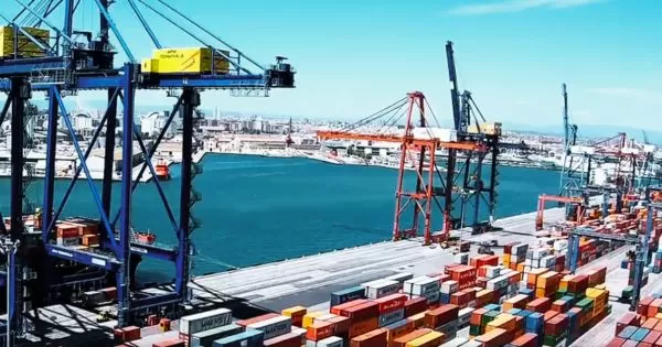 Container traffic through Valenciaport increases sharply in first half of 2024