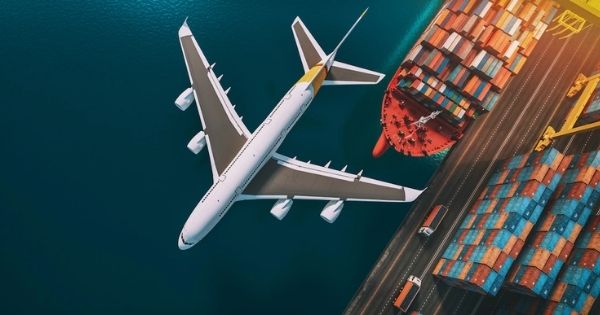 Air freight demand decreased in March but freight rates remained high