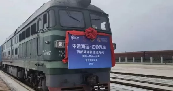 COSCO SHIPPING and JMC launch rail-sea service Nanchang-Qinzhou-Vietnam