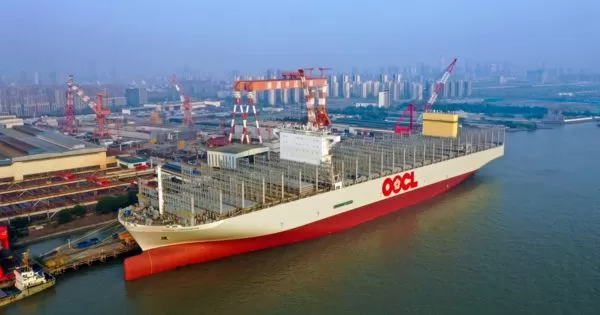 OOCL Valencia vessel